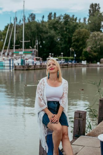 Balaton - sárga színű design kézműves fülbevaló 